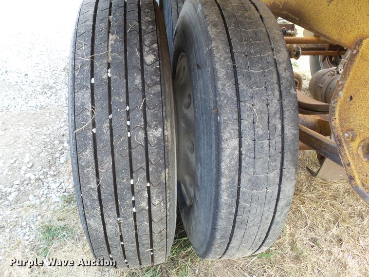 image for item L5689 1994 Trail King TK54BD6-422 bottom dump trailer