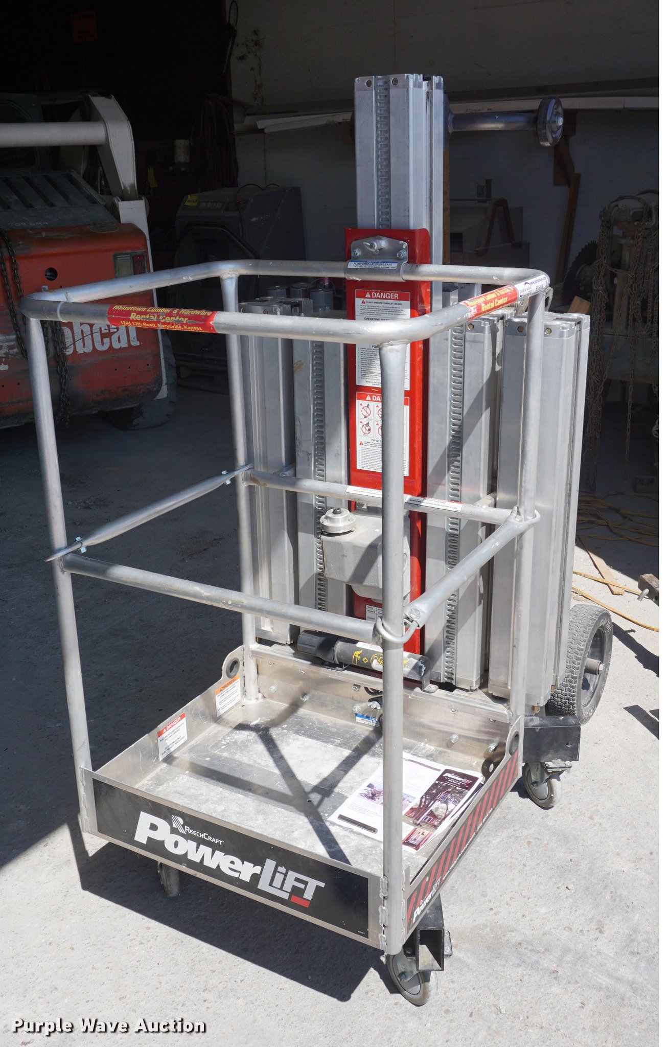 Reechraft Powerlift M20 vertical lift in Axtell, KS Item ES9886 sold