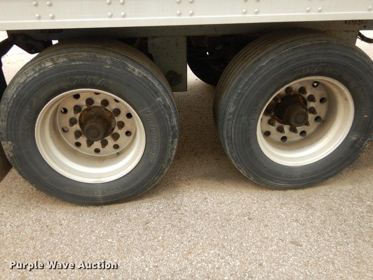 image for item DB8250 2005 Great Dane 7811TZ-1A53 refrigerated van trailer