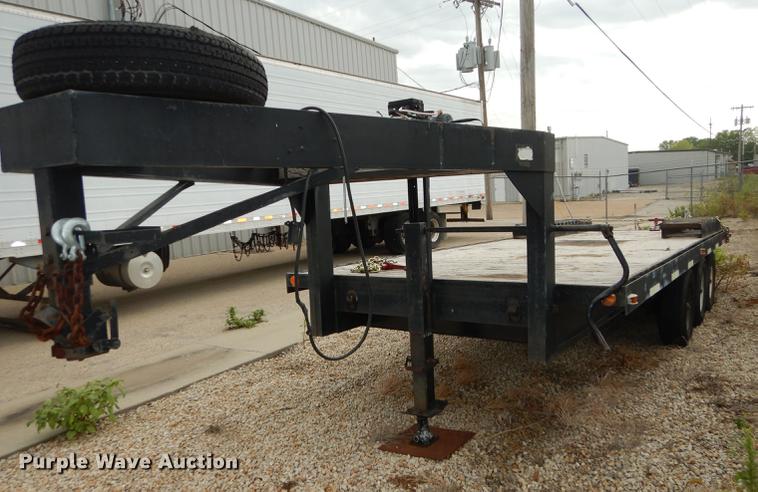 image for item DB8251 1980 Buckco equipment trailer