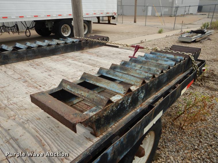 image for item DB8251 1980 Buckco equipment trailer