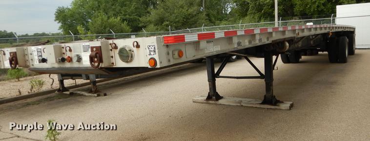 image for item DB8252 1997 Wilson CF900 flatbed trailer