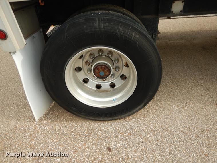 image for item DB8252 1997 Wilson CF900 flatbed trailer