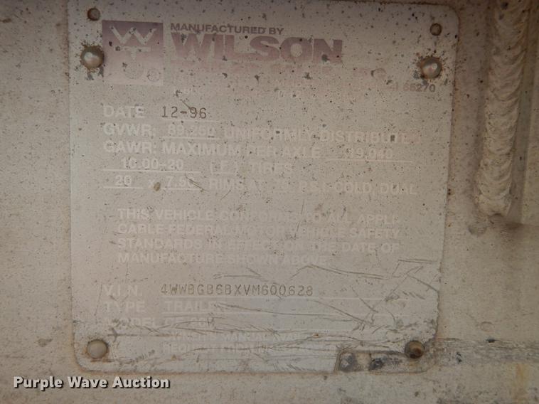 image for item DB8252 1997 Wilson CF900 flatbed trailer