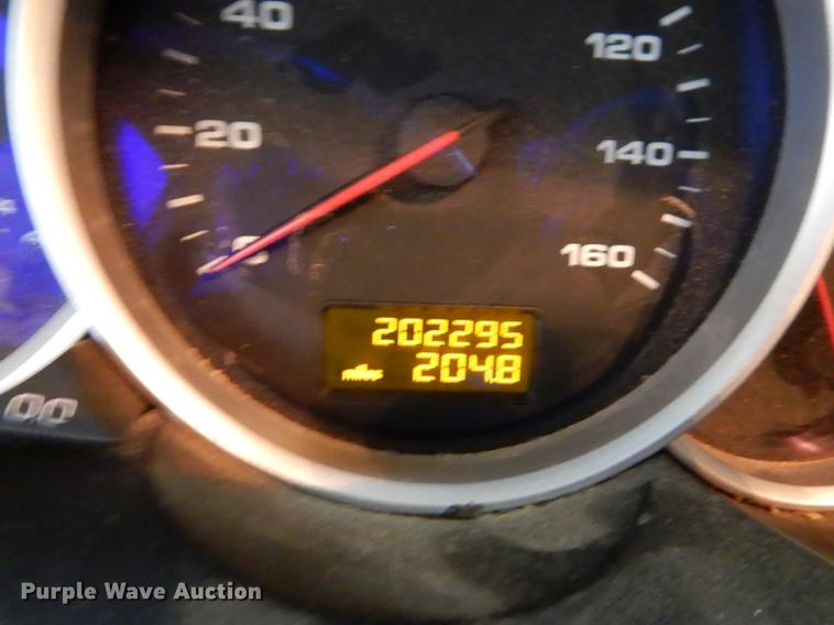 image for item DB8256 2004 Porsche Cayenne S SUV