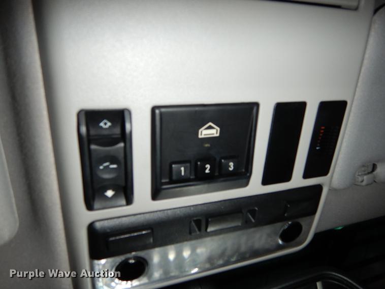 image for item DB8260 2002 BMW X5 SUV