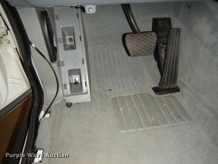 image for item DB8260 2002 BMW X5 SUV