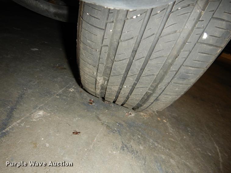 image for item DB8260 2002 BMW X5 SUV