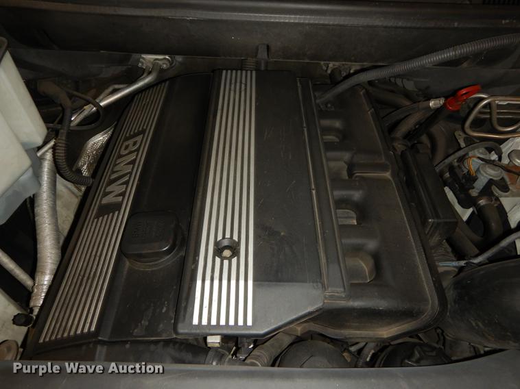 image for item DB8260 2002 BMW X5 SUV