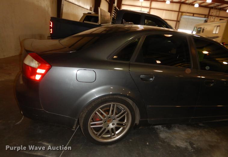 image for item DE1660 2005 Audi A4