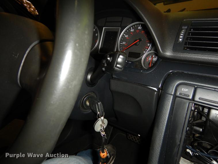 image for item DE1660 2005 Audi A4