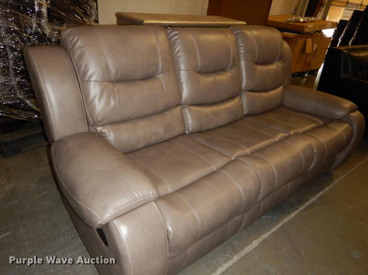 Conn's leather furniture in Topeka, KS Item EM9626 sold Purple Wave