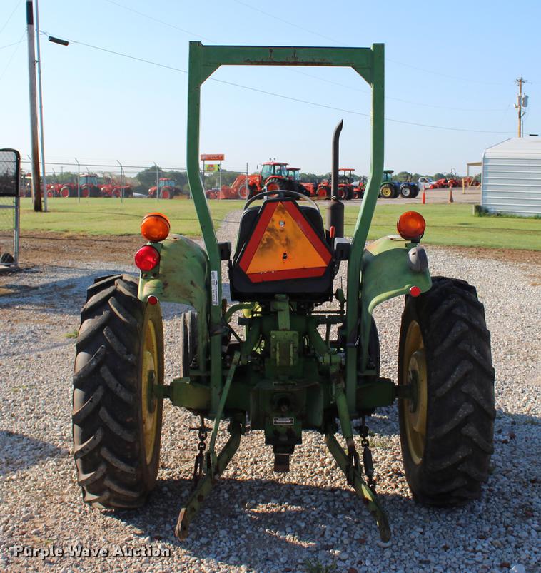 image for item BE9321 John Deere 850 tractor