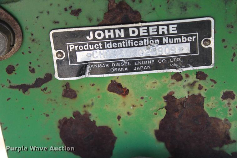 image for item BE9321 John Deere 850 tractor