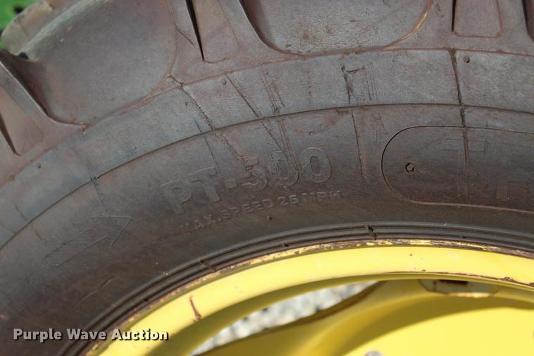 image for item BE9321 John Deere 850 tractor