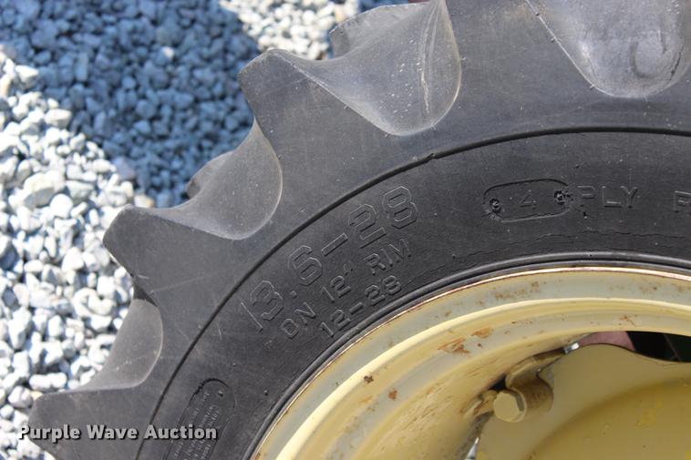 image for item BE9322 John Deere 1020 tractor