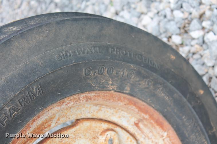 image for item DB5214 Ford 801 Powermaster tractor