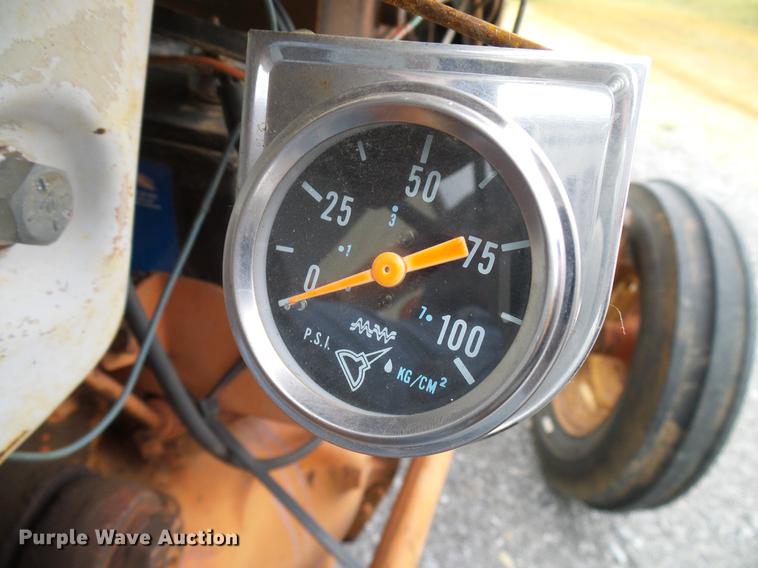 image for item DB5214 Ford 801 Powermaster tractor