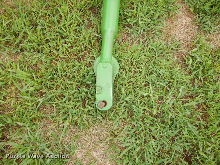 image for item DB8293 John Deere LR25 hay rake