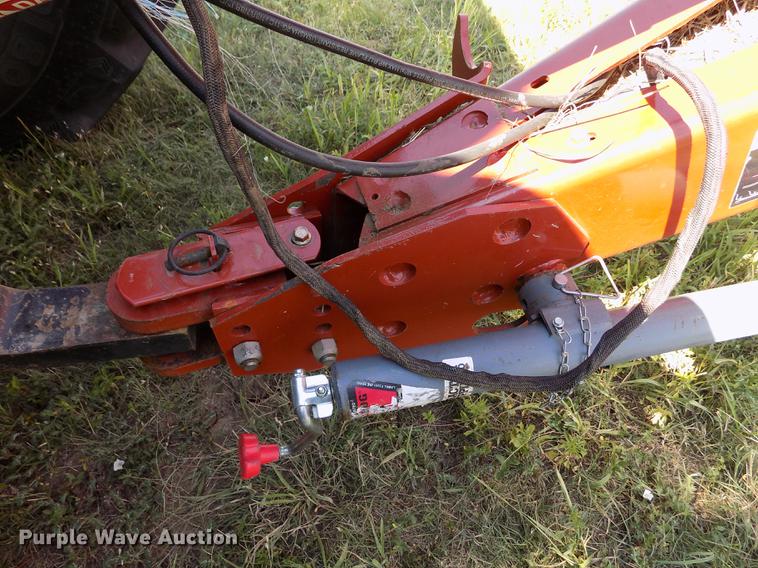 image for item DB9182 2009 Massey Ferguson 2756A round baler