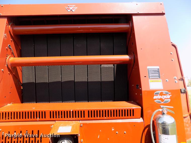 image for item DB9182 2009 Massey Ferguson 2756A round baler