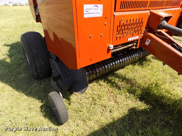 image for item DB9182 2009 Massey Ferguson 2756A round baler