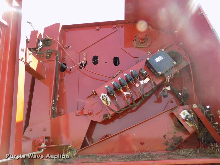 image for item DB9182 2009 Massey Ferguson 2756A round baler