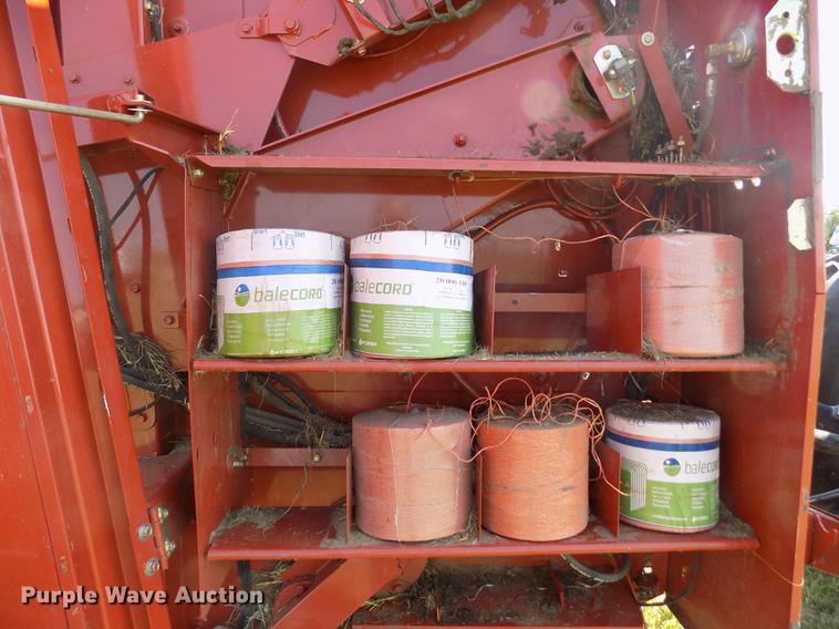 image for item DB9182 2009 Massey Ferguson 2756A round baler