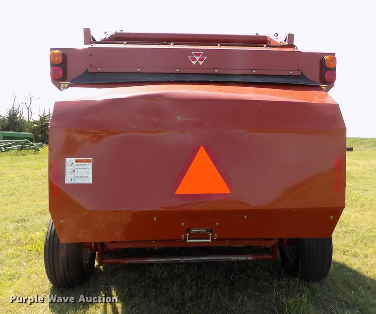 image for item DB9182 2009 Massey Ferguson 2756A round baler