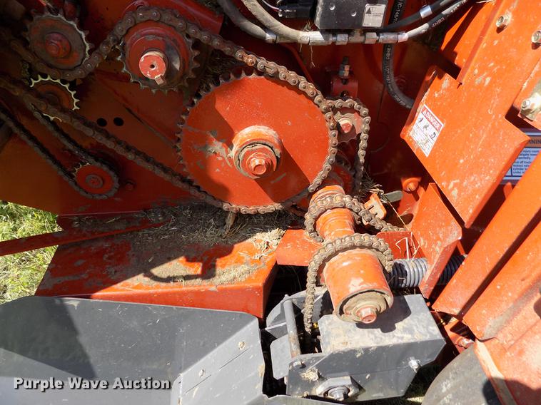 image for item DB9182 2009 Massey Ferguson 2756A round baler