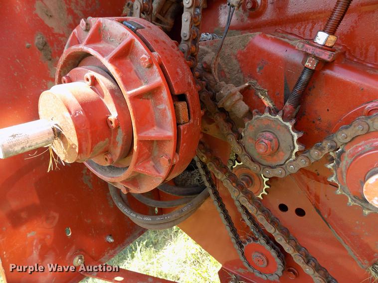 image for item DB9182 2009 Massey Ferguson 2756A round baler