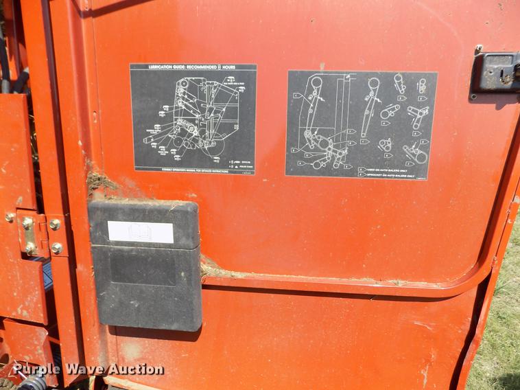 image for item DB9182 2009 Massey Ferguson 2756A round baler