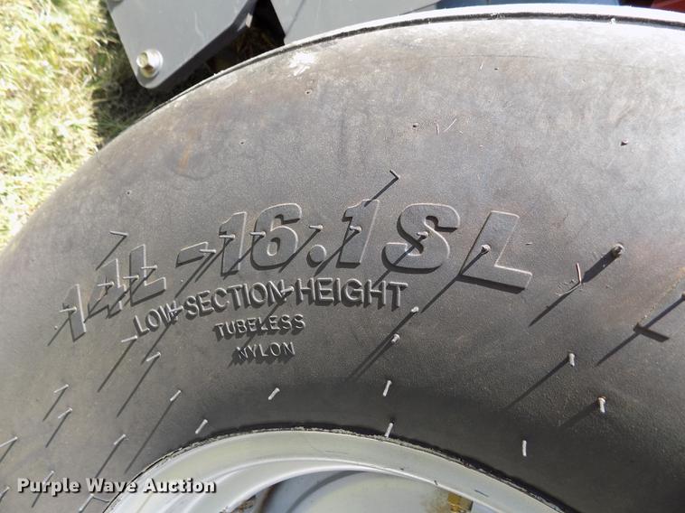 image for item DB9182 2009 Massey Ferguson 2756A round baler