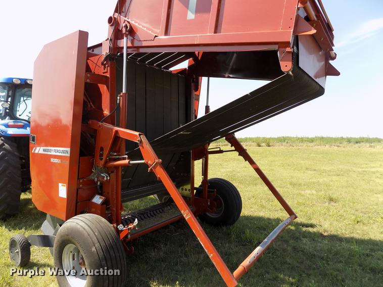 image for item DB9182 2009 Massey Ferguson 2756A round baler