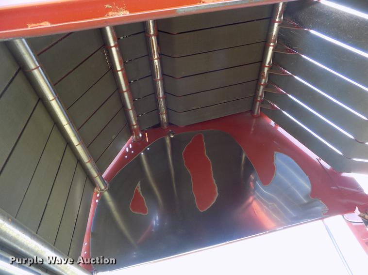 image for item DB9182 2009 Massey Ferguson 2756A round baler