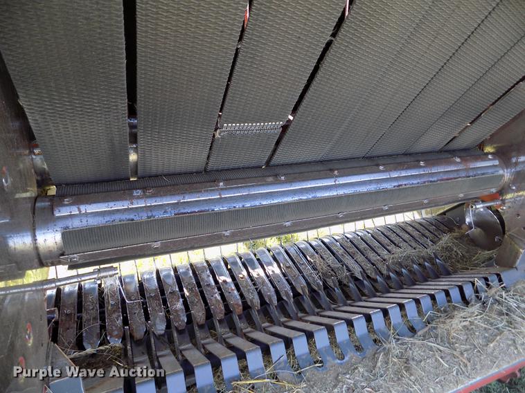 image for item DB9182 2009 Massey Ferguson 2756A round baler