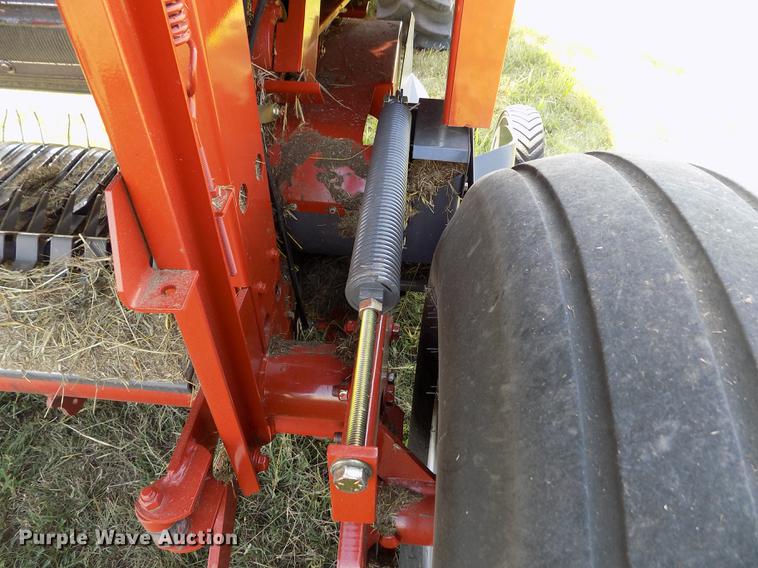 image for item DB9182 2009 Massey Ferguson 2756A round baler