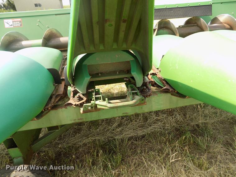 image for item DB9190 1994 John Deere 893 corn head