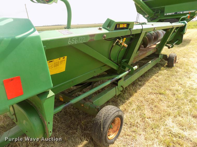 image for item DB9190 1994 John Deere 893 corn head