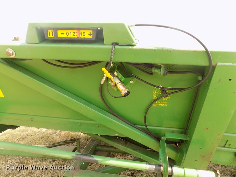 image for item DB9190 1994 John Deere 893 corn head