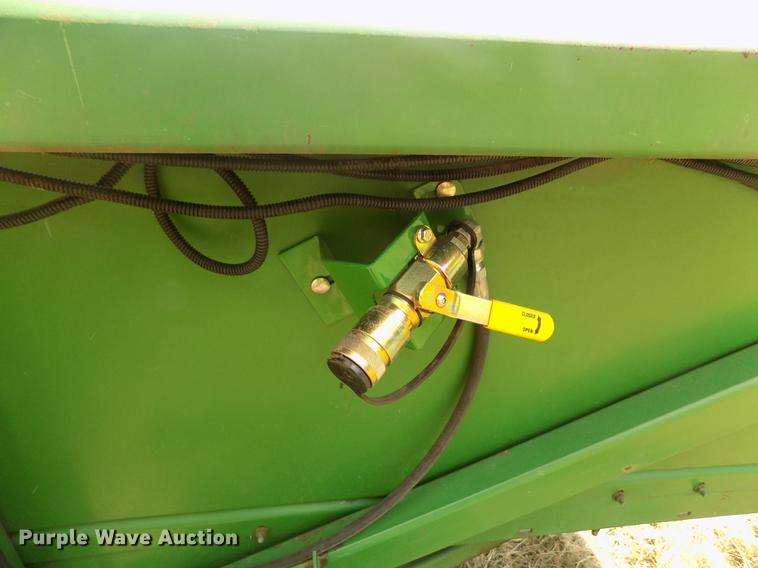 image for item DB9190 1994 John Deere 893 corn head
