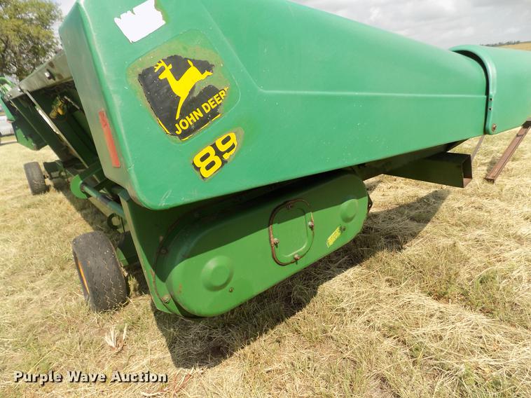 image for item DB9190 1994 John Deere 893 corn head