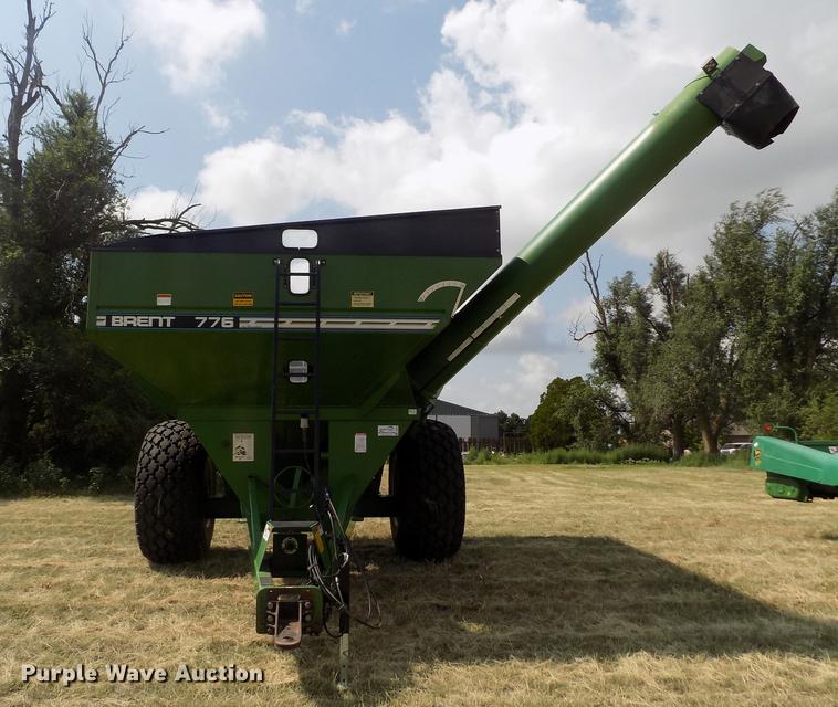 image for item DB9191 2000 Brent 776 grain cart
