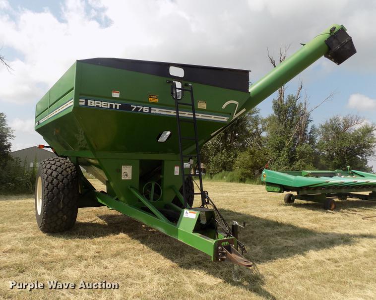 image for item DB9191 2000 Brent 776 grain cart