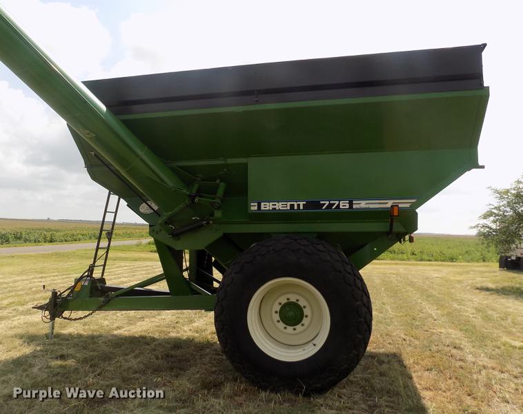 image for item DB9191 2000 Brent 776 grain cart