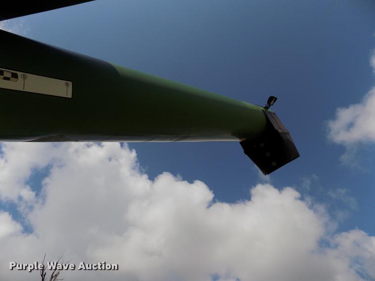 image for item DB9191 2000 Brent 776 grain cart