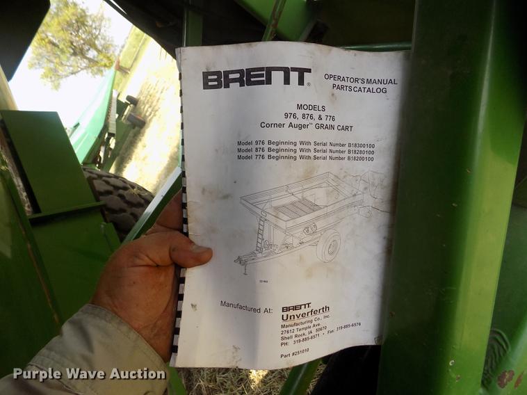 image for item DB9191 2000 Brent 776 grain cart
