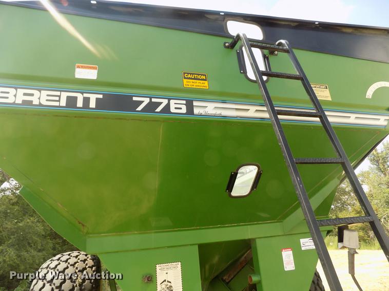 image for item DB9191 2000 Brent 776 grain cart