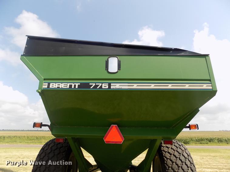 image for item DB9191 2000 Brent 776 grain cart