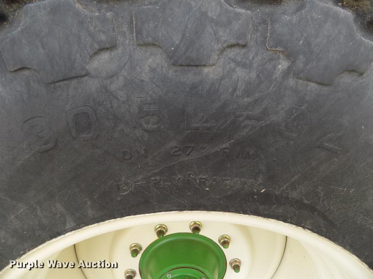 image for item DB9191 2000 Brent 776 grain cart